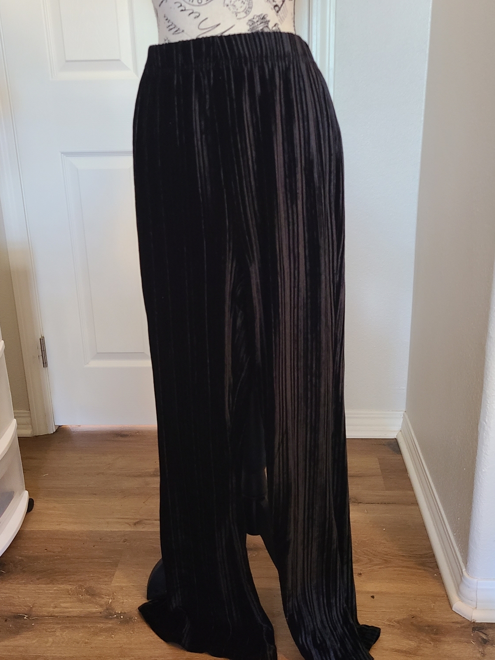 wild fable Black Pleated Velvet Wide-Leg Pants
